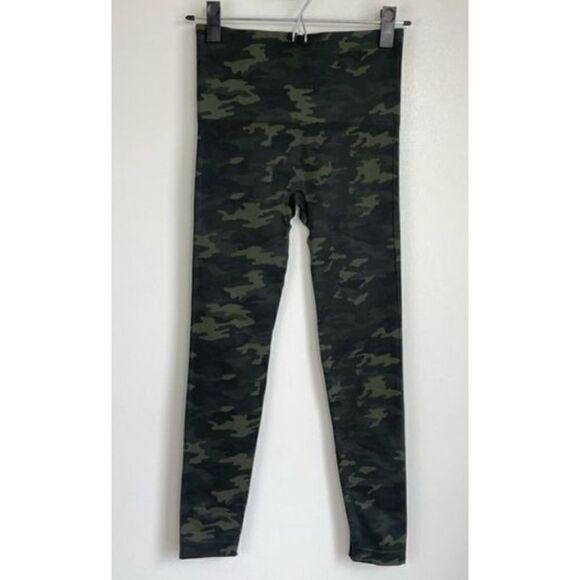 SPANX Look At Me Now Seamless Leggings in Camo Green Size S NWOT - Picture 4 of 6